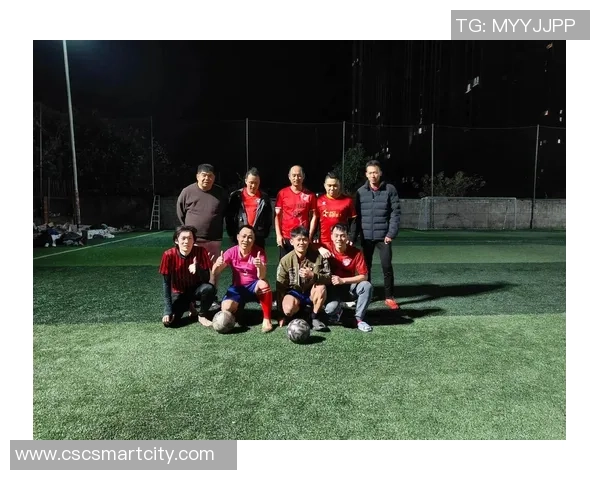 足球队的人员构成与比赛规则解析探讨球队总人数的重要性与影响因素